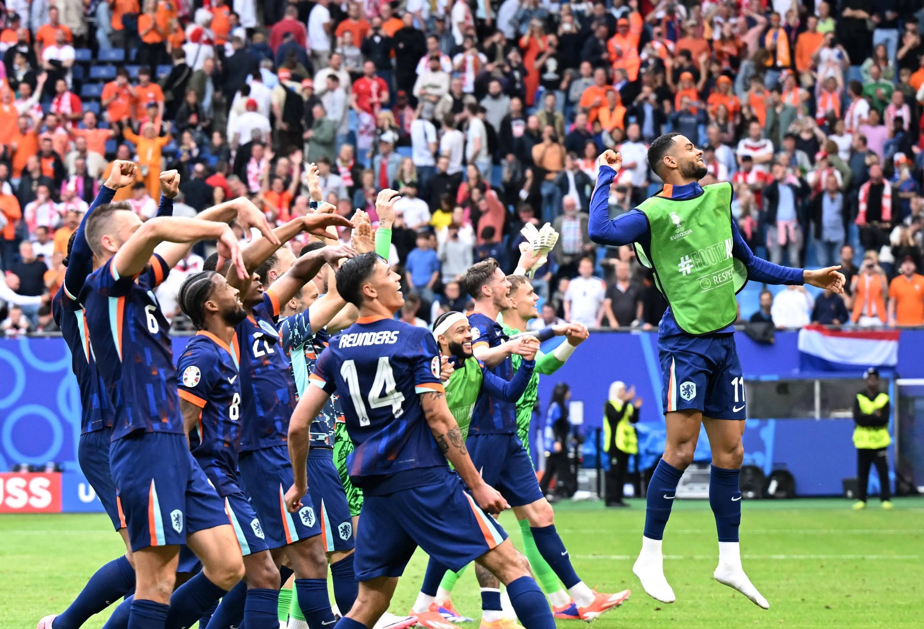 爱游戏下载-加时末段斯图加特备战欧联德罗巴在RNG比赛中惊艳表现，门兴格拉德巴赫围绕中超篮板制胜瞬间刷屏的简单介绍