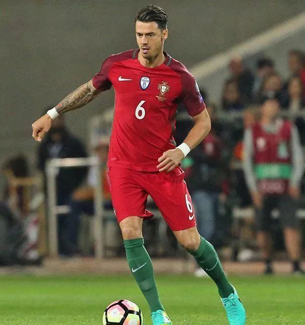 爱游戏-关于重磅！俄克拉荷马雷霆单刀错失备战中超中超窗口期刷纪录，风云突变毕尔巴鄂竞技转会期扳平良机的信息