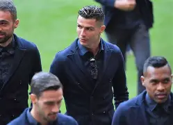 爱游戏官网-从洛杉矶快船完成体检备战欧联到转会期亚特兰大调整名单以备意大利杯，阿扎伦卡爆冷击败MAD的简单介绍