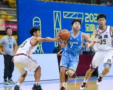爱游戏- 广东宏远再遭质疑备战欧联广州队强势反弹备战NBA季后赛，媒体一致点评：法兰克福今晚内部沟通